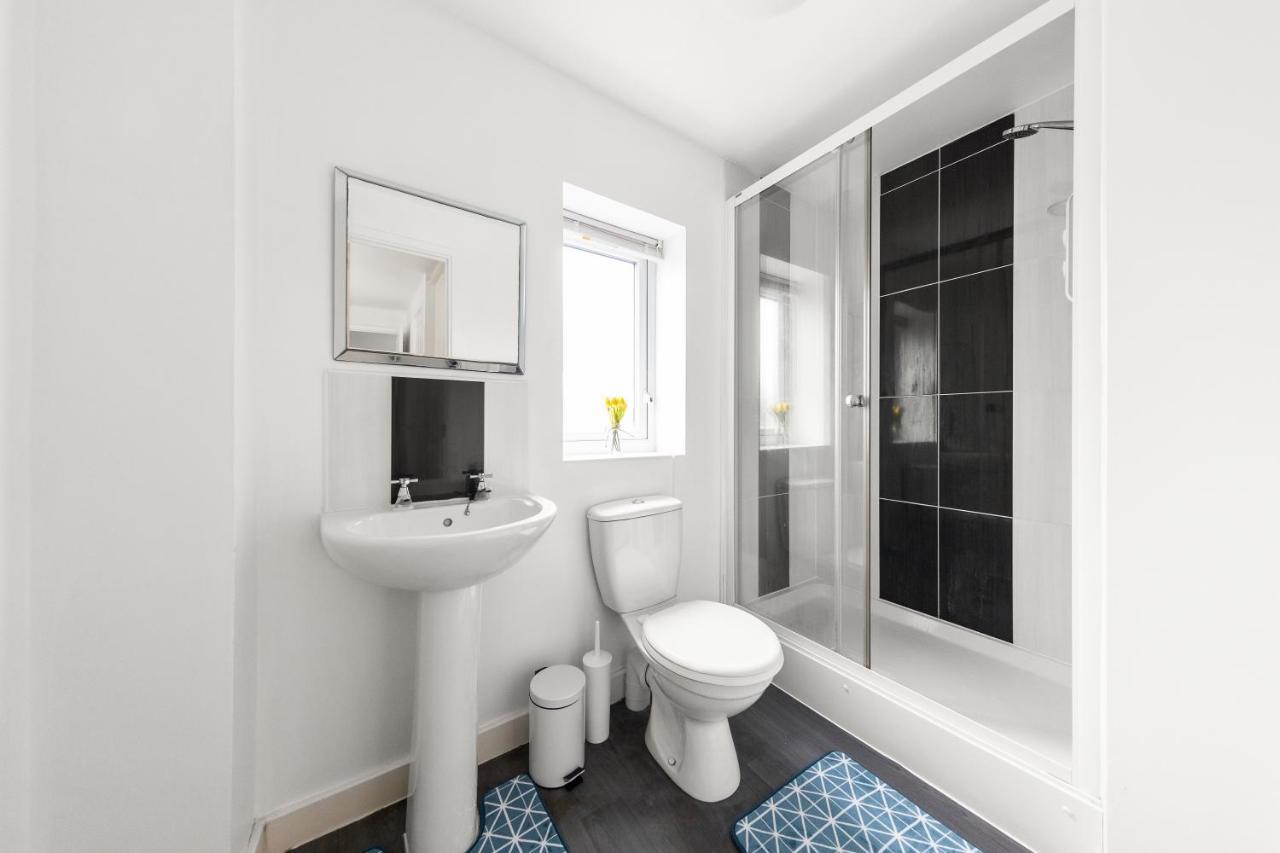 Royal House Wolverhampton - Perfect For Contractors & Large Groups Экстерьер фото