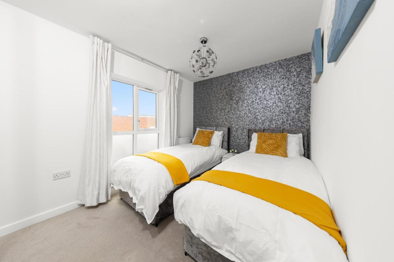Royal House Wolverhampton - Perfect For Contractors & Large Groups Экстерьер фото