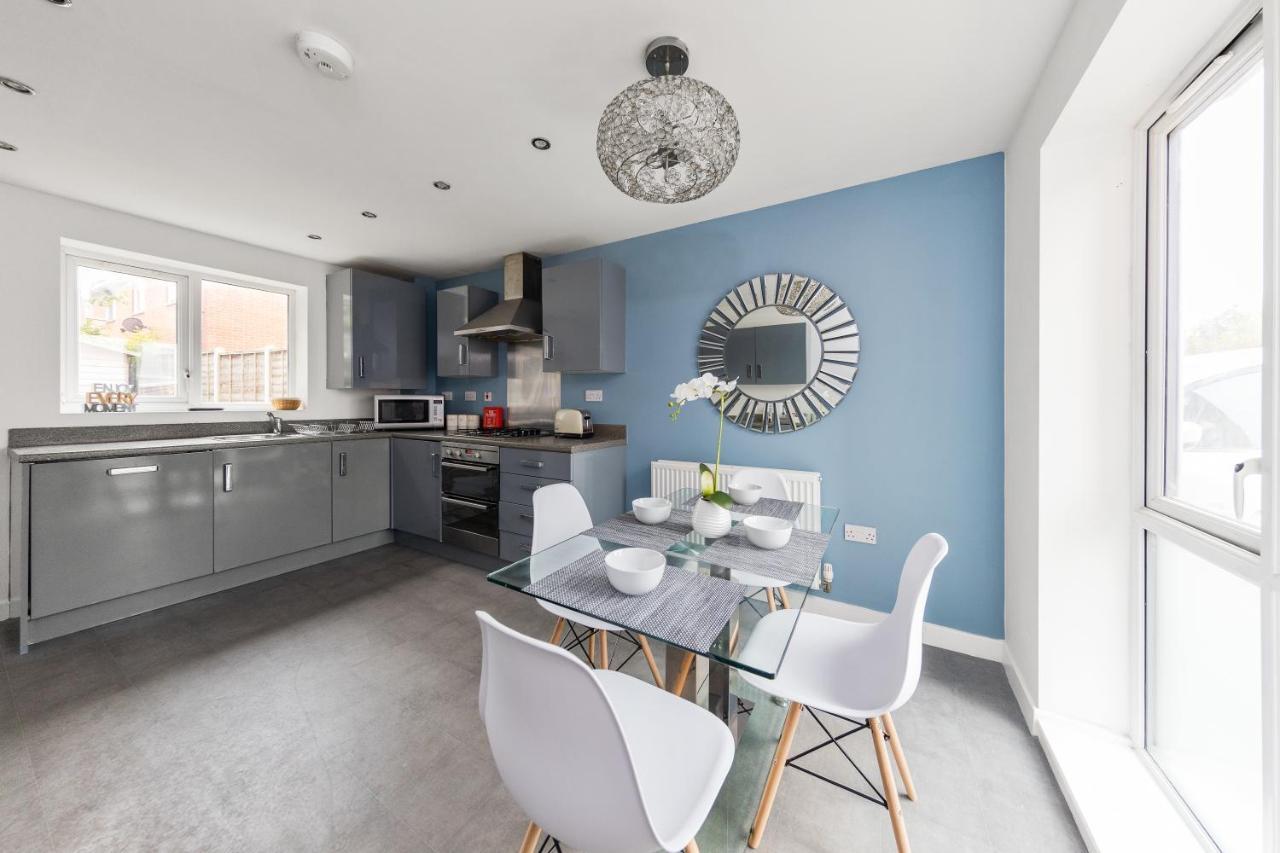 Royal House Wolverhampton - Perfect For Contractors & Large Groups Экстерьер фото
